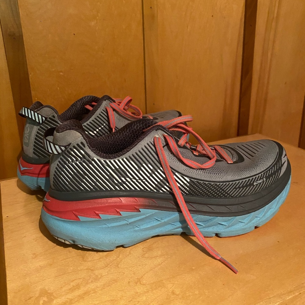 Hoka one one